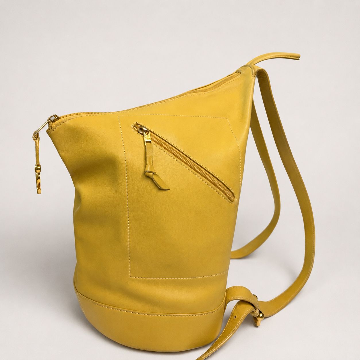 LOEWE ロエベ リュック バックパック イエロー LOEWE ロエベ バッグ イエロー | ポーチ付き アントン バックパック