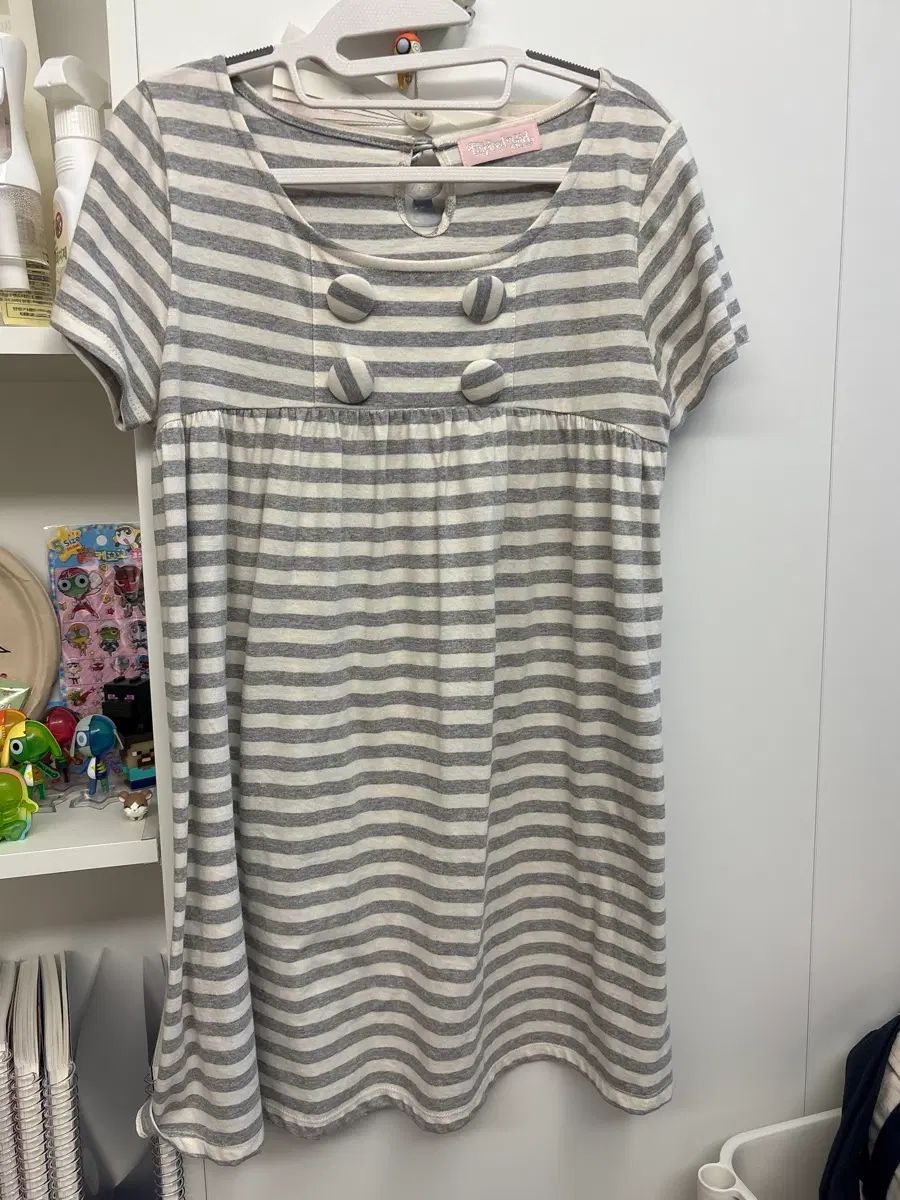 ワンピース EXPIRED GIRL Emily Button Top Ivory EXPIRED GIRL Emily Button Top Stripe