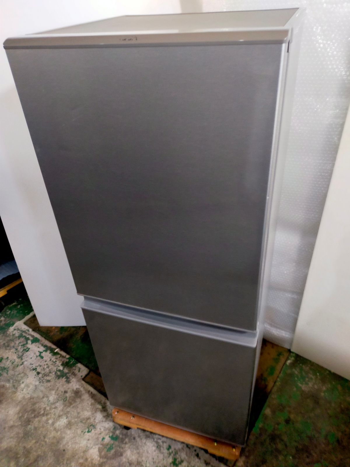 冷蔵庫 アクア AQR-13J-S 126L 2019年製