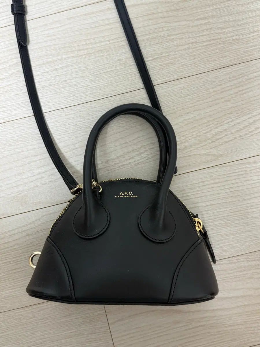 A.P.C. アーペーセー エマ ミニバック 7,633円