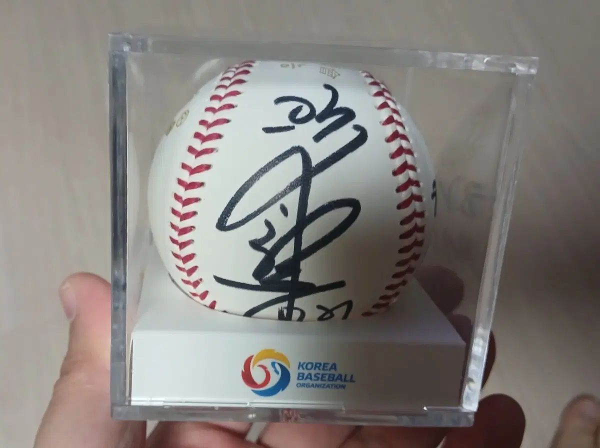 プロ野球レジェンド MVP 박철순 公式球スペシャル サイン入りサインボール 8,950円
