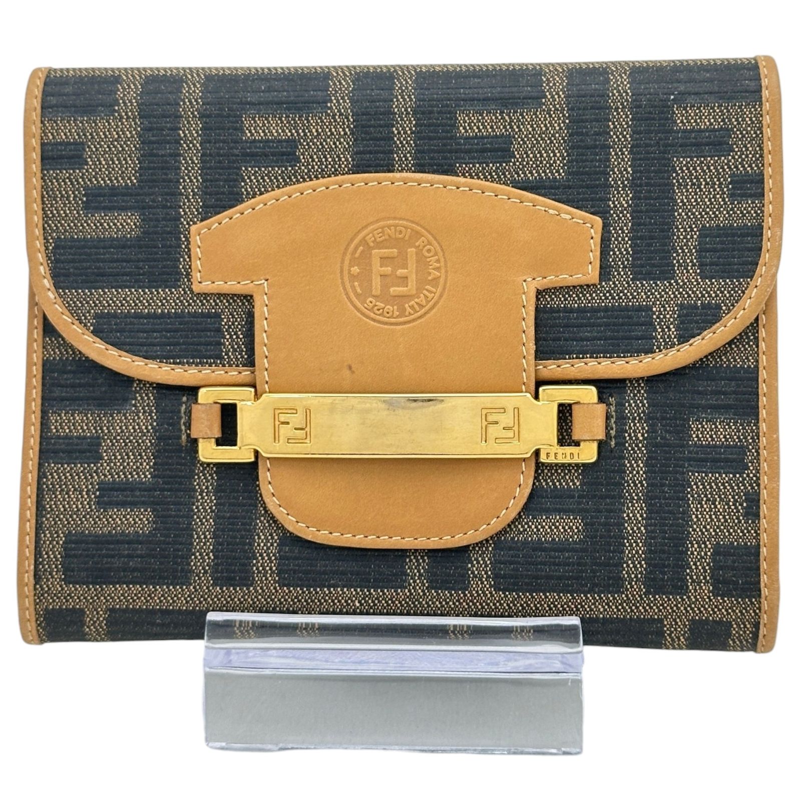 【中古】フェンディ ズッカ柄 二つ折り財布 FFロゴ プレート ゴールド金具 ブラウン×ベージュ Aランク fe8910nr