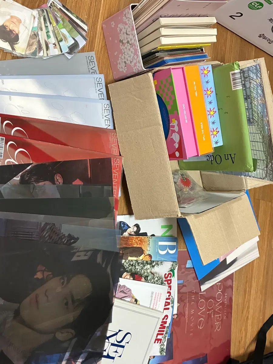 SEVENTEEN(セブンティーン・セブチ) グッズ まとめ 23,747円