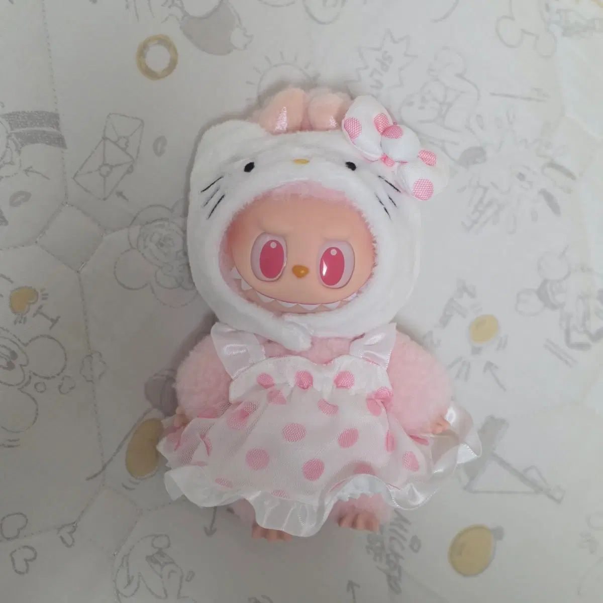 ラブブ ハローキティ ピンク ぬいぐるみ キーホルダー