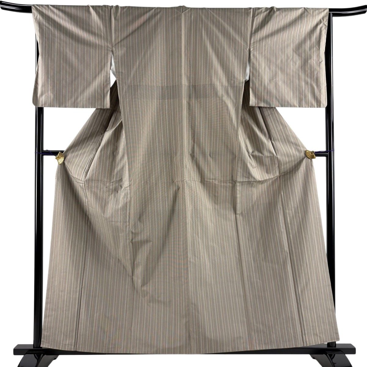 【美品】 紬 身丈159cm 裄丈65.5cm M 袷 縦縞 灰緑 正絹 秀品 【中古】 6,512円
