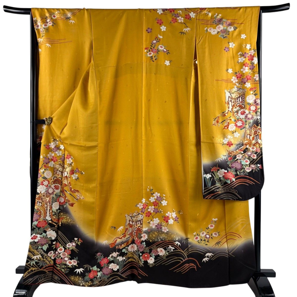 【美品】 振袖 身丈164cm 裄丈66.5cm M 袷 御所車 草花 金糸 金彩 山吹色 正絹 秀品 【中古】