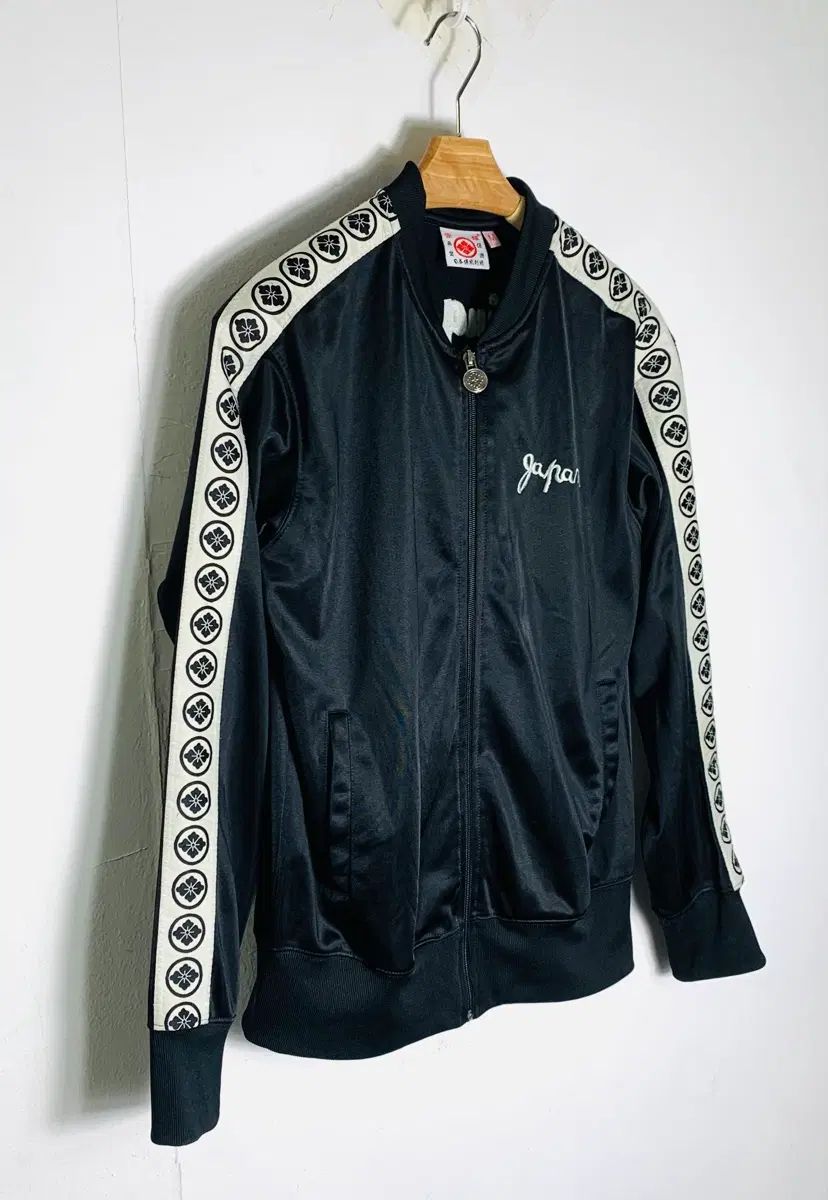 日本 スカジャン 6,360円