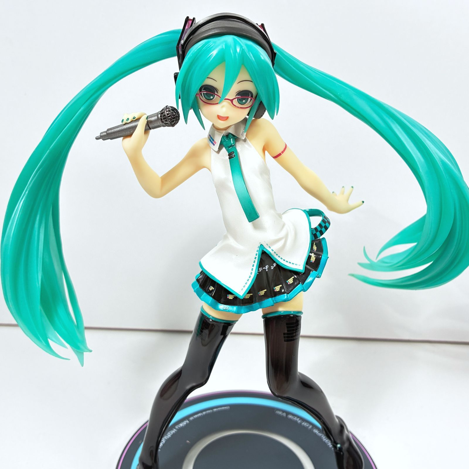 中古】初音ミク Lat式Ver. 1/8 フィギュア [グッドスマイルカンパニー