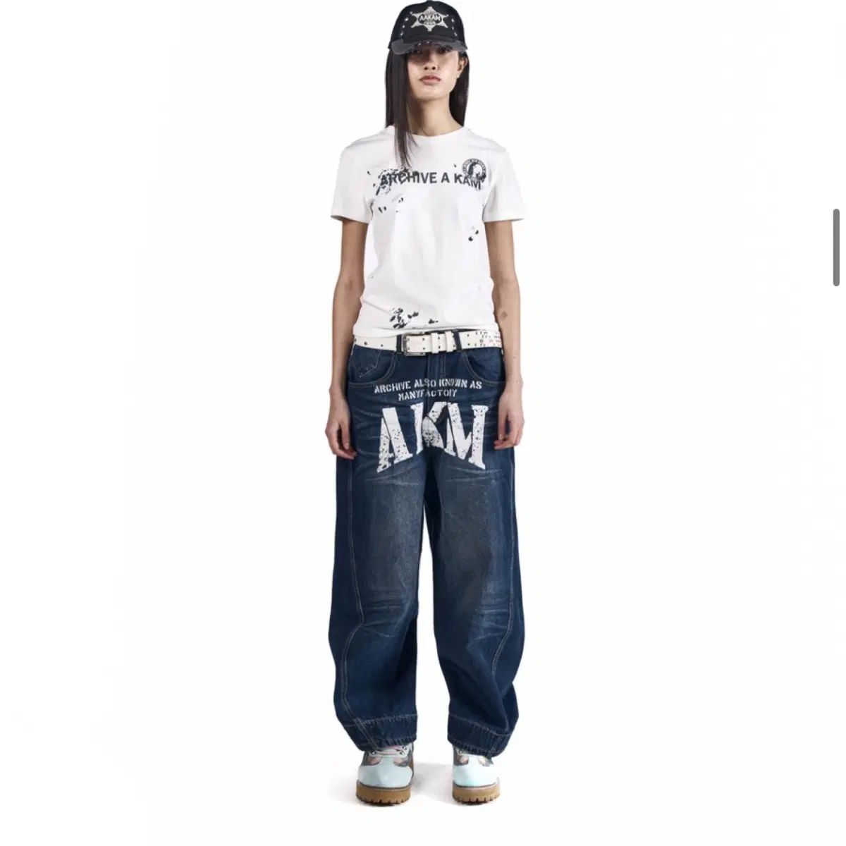 アッカム デニムパンツ 出品