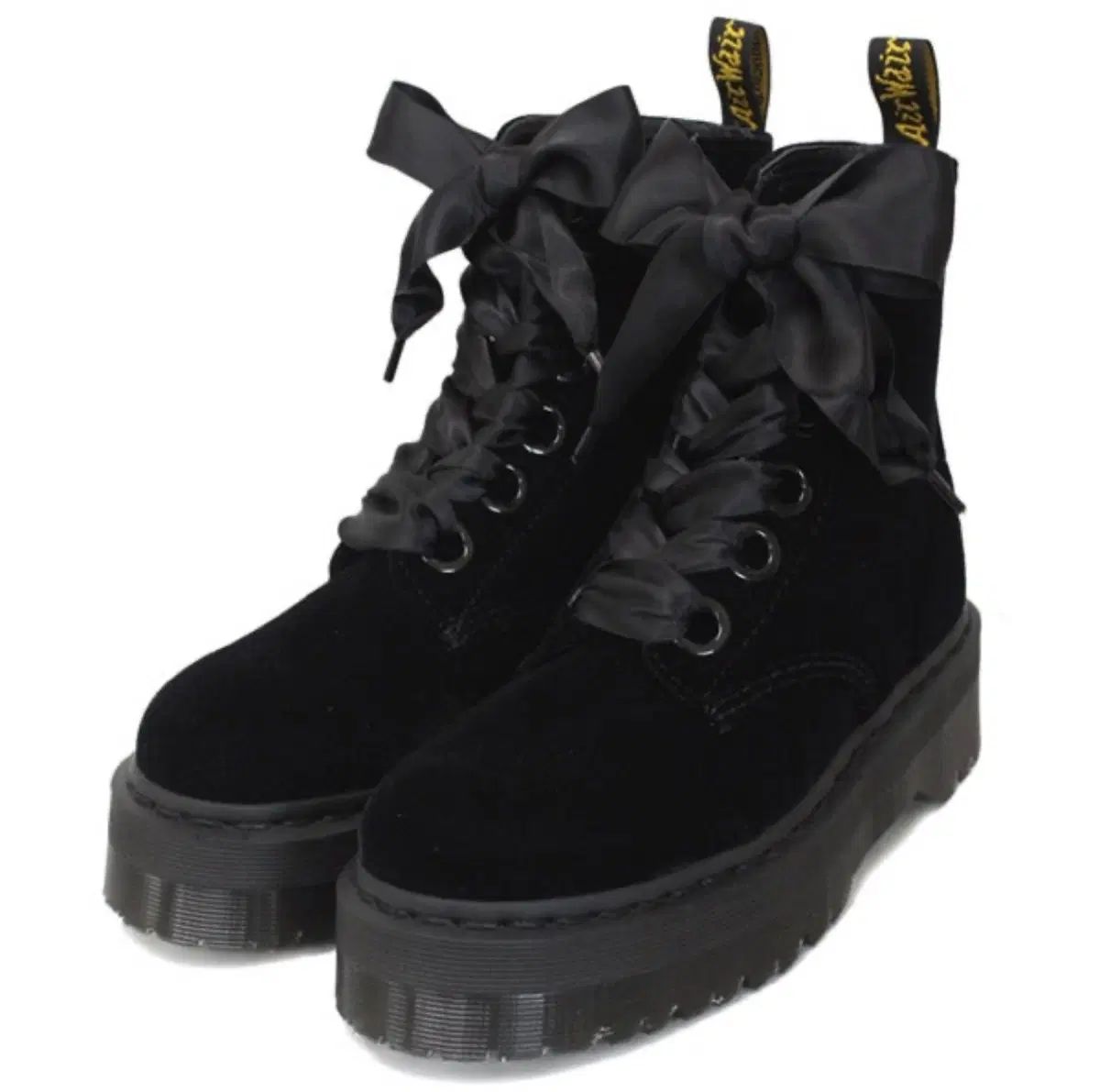 DR. MARTENS Molly 6 Eye Boot