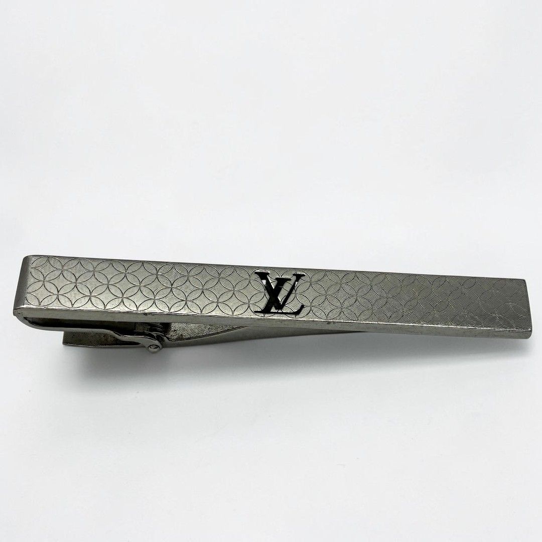 LOUIS VUITTON ルイヴィトン ネクタイピン シルバー、ブラック