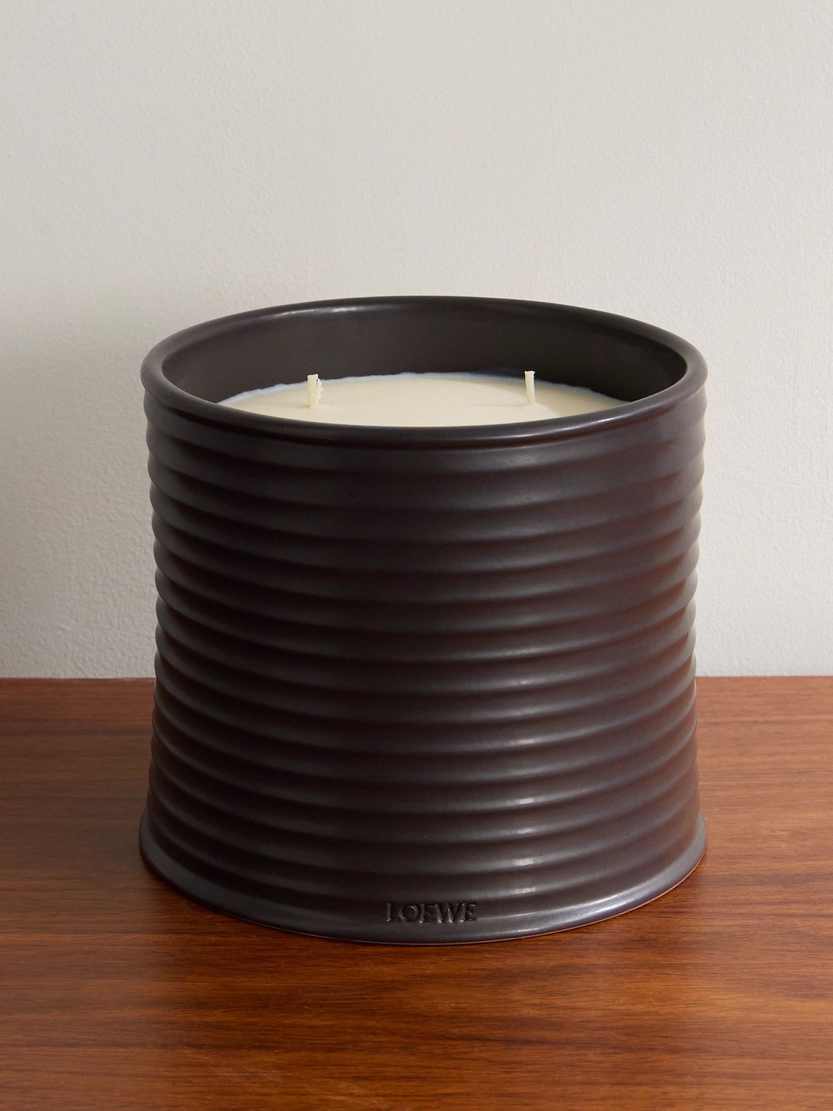 Loewe large hazelnut candle 55,275円