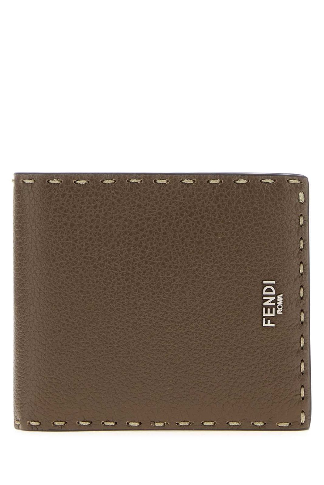 【新品・最安値】Fendi Portafogli selleria senza portamonete MARRONE 正規品 三つ折り財布