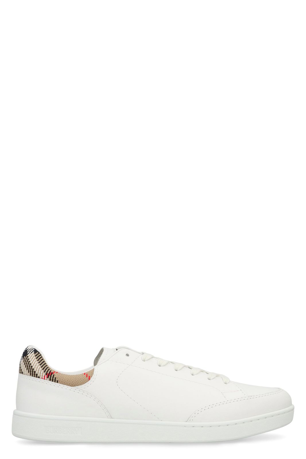 【新品・最安値】Burberry Sneakers set in leather 正規品 スニーカー 45,110円