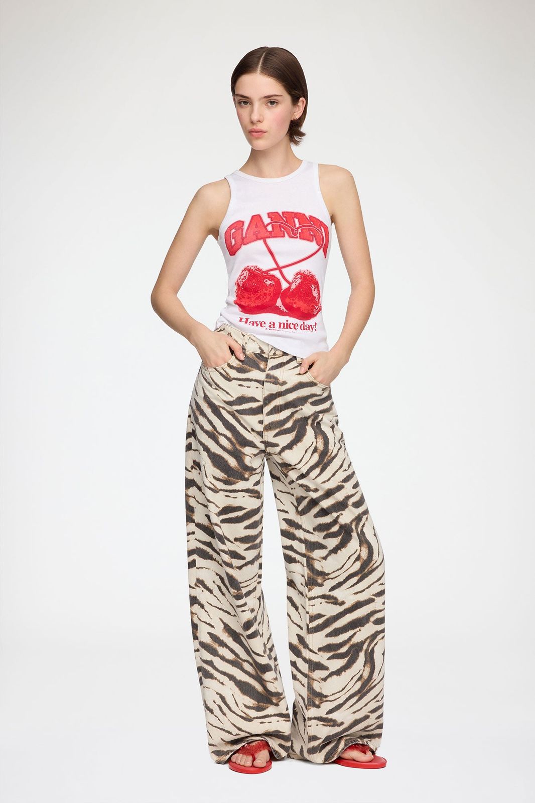 【新品・最安値】GANNI Wide leg printed jeans 正規品 スキニーデニム