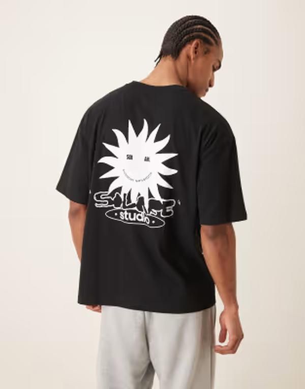 エイソス メンズ トップス Tシャツ グラフィック ASOS DESIGN oversized Tshirt with Solare Studio graphic Black ブラック 9,105円
