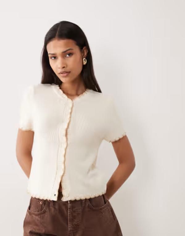 ミスセルフフリッジ レディース アウター カーディガン Misselfridge short sleeve blanket stitch cardigan in cream and camel クリー 12,565円