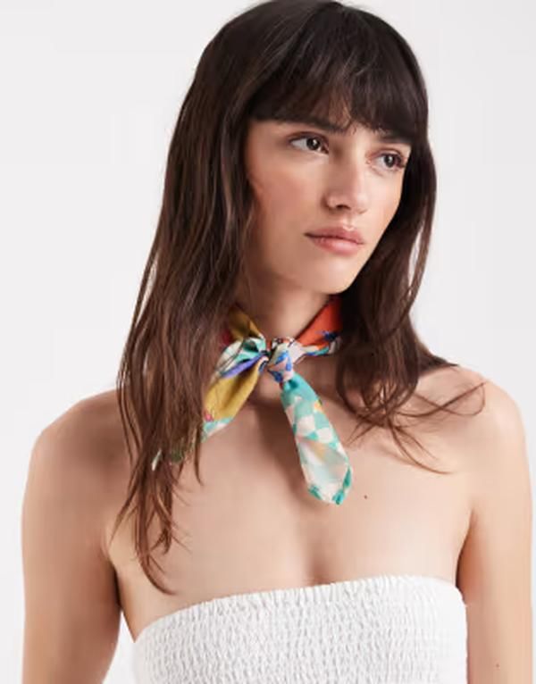 ネバーフリードレスド レディース アクセサリー マフラー・ストール・スカーフ プリント サテン Never Fully Dressed satin bandana scarf in rainbow p 17,486円