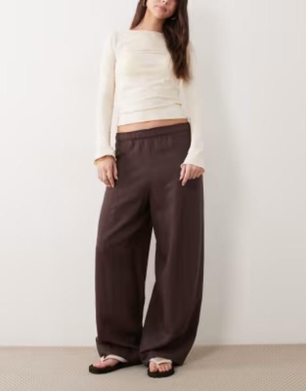 マンゴ レディース ボトムス カジュアルパンツ Mango relaxed pants in plum プラム 20,986円