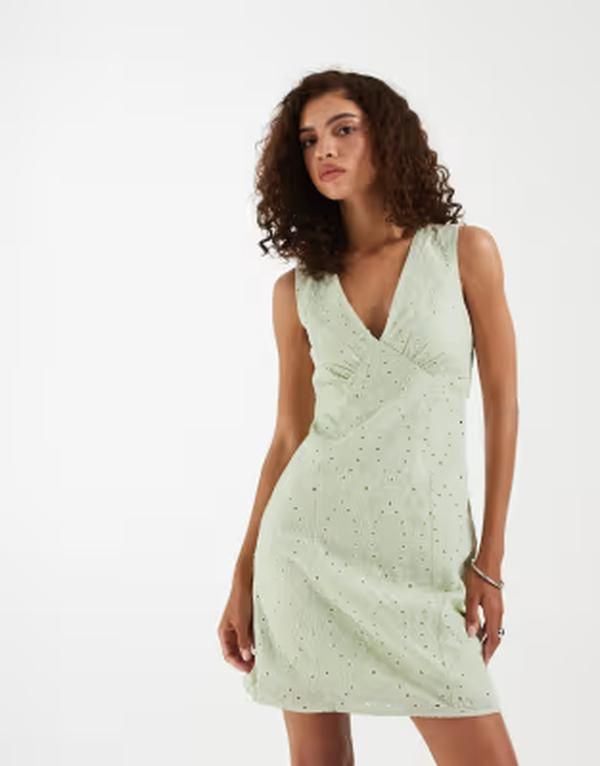 ヴェロモーダ レディース トップス ワンピース Vネック ミニ コットン Vero Moda cotton broderie v neck mini dress in pale fog Green e 18,186円