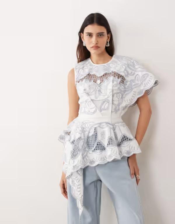 アレンジ レディース トップス シャツ フラワー柄 フラワー ARRANGE cut work floral one shoulder top in light Pale Blue ブルー