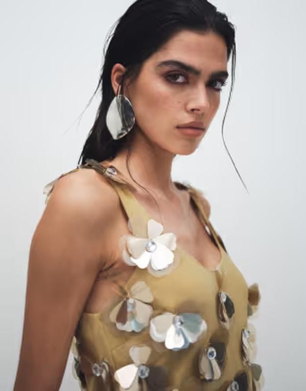 エイソス レディース トップス シャツ ASOS DESIGN 3D flower embellished scoop neck cami Gold ゴールド