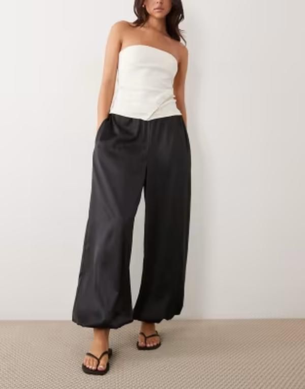 ミスセルフフリッジ レディース ボトムス カジュアルパンツ サテン Misselfridge satin balloon pants Black ブラック