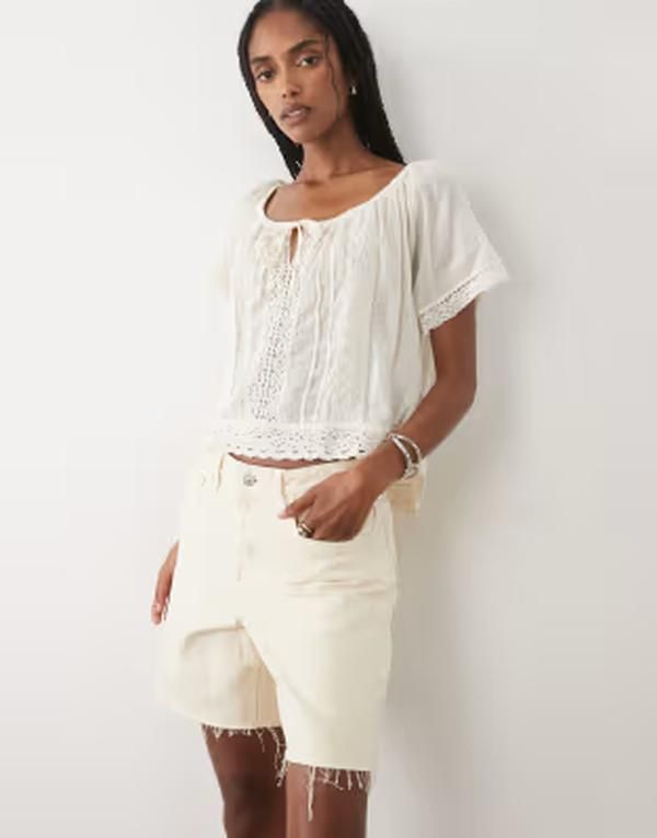 マンゴ レディース ボトムス ハーフパンツ・ショーツ ショートパンツ コットン デニム Mango 100 cotton denim shorts in light BEIGE ベージュ