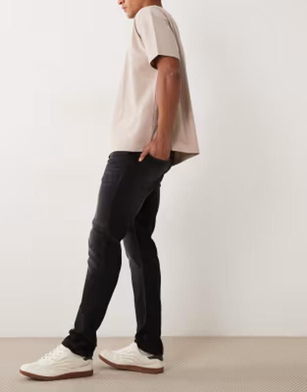 ヒューゴレッド メンズ ボトムス デニムパンツ スリムフィット ジーンズ Hugo Red HUGO 708 slim fit jeans in dark Gray グレー