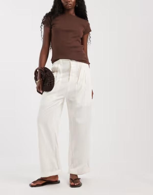 フリーピープル レディース ボトムス カジュアルパンツ ローライズ Free People Clover low rise cargo style pants Tofu ホワイト
