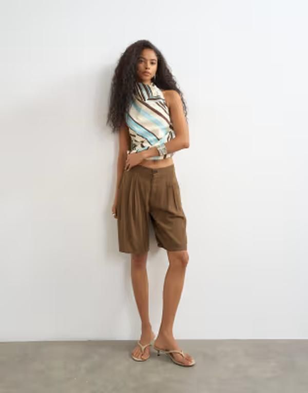 トップショップ レディース ボトムス ハーフパンツ・ショーツ ショートパンツ Topshop bermuda shorts in chocolate チョコレート