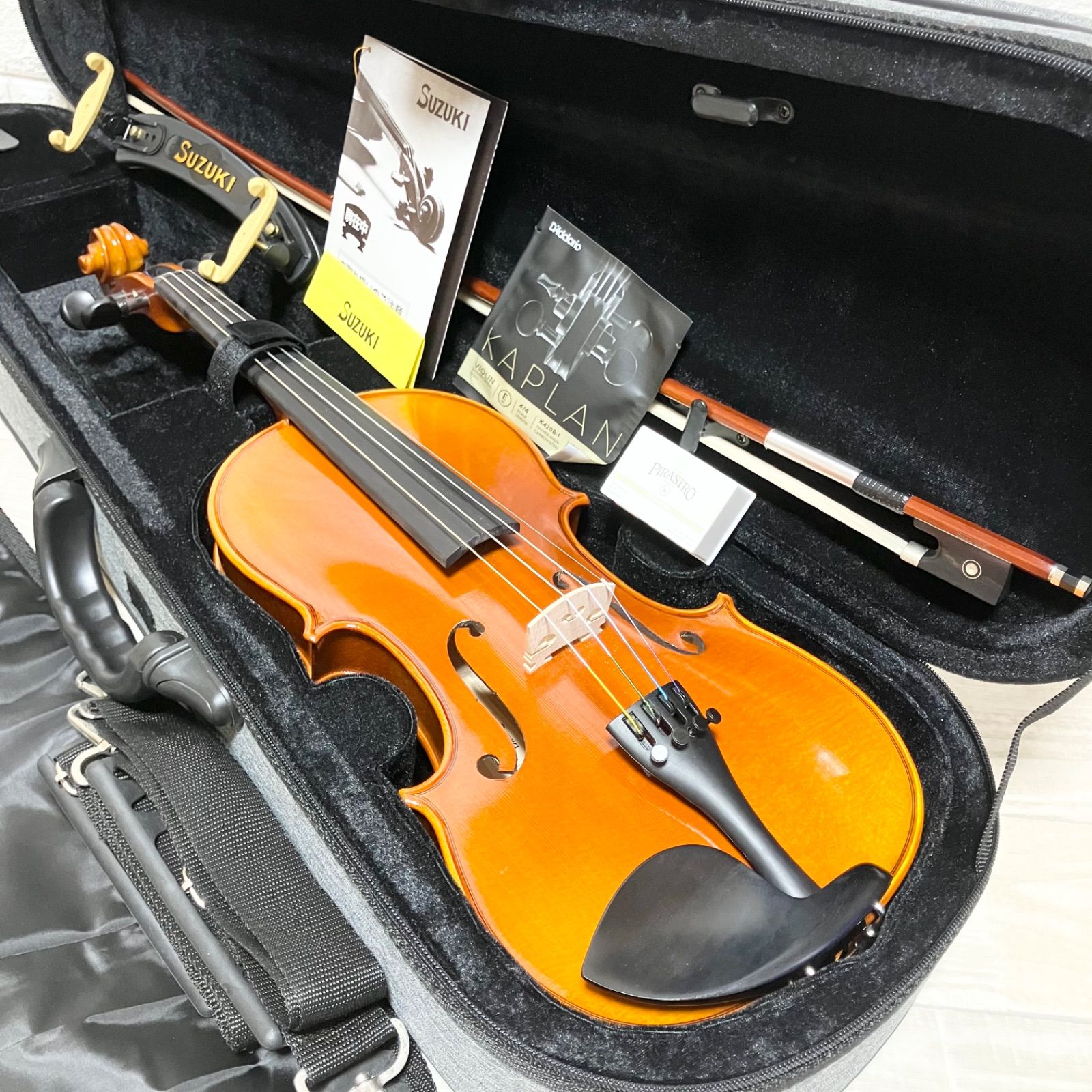 使用回数少ない　島村楽器コラボ　限定　SUZUKI スズキ バイオリン No.246 4/4 2023年製　新品定価99,800円