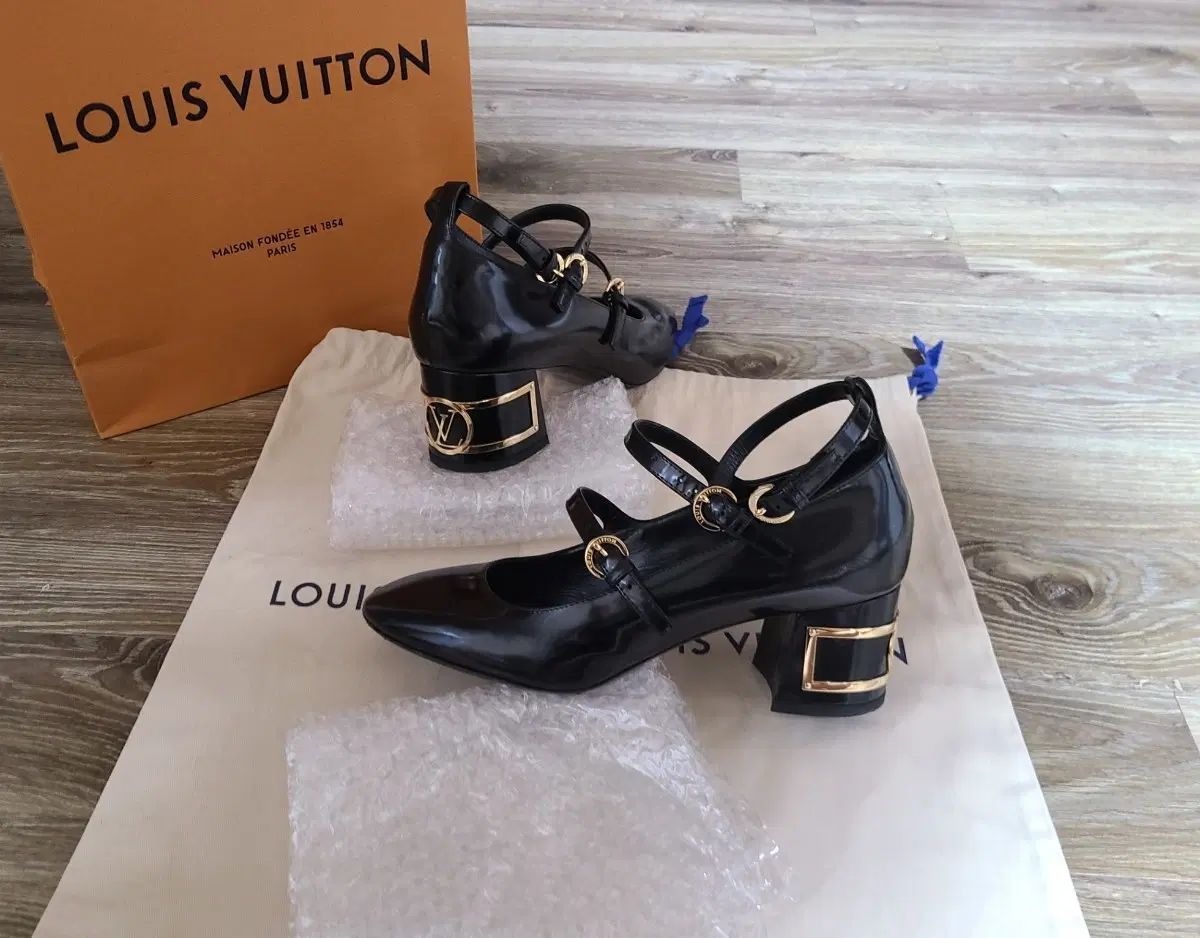 Louis Vuitton メリージェーン ローファースニーカー靴 スニーカー ローファー靴