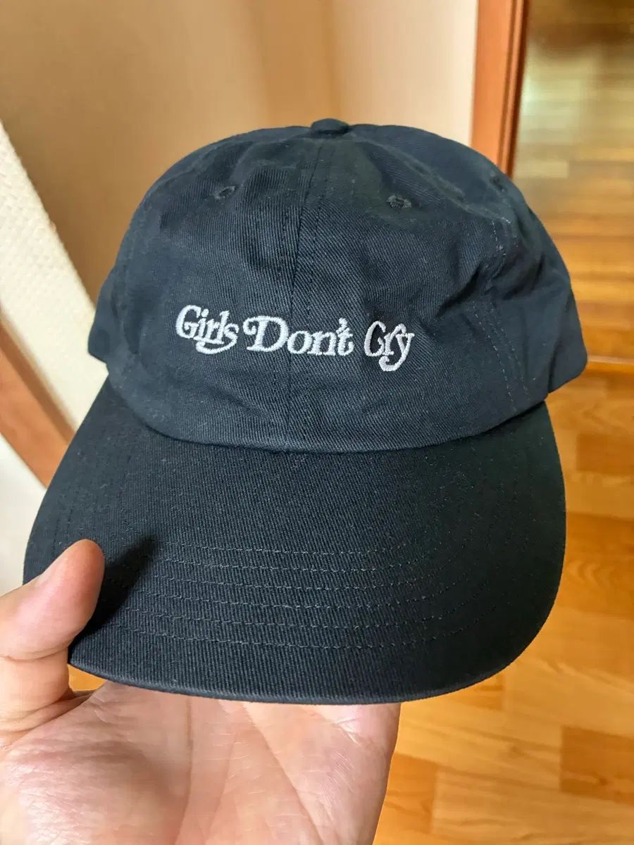 VERDY Girls Don't Cry ベースボールキャップ