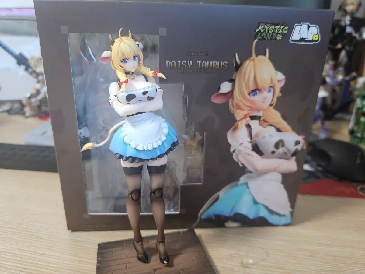 ラドトイズ デイジー トーラス アクションフィギュア