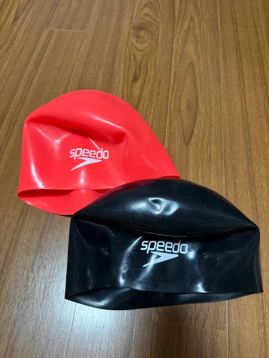 SPEEDO（スピード） ゲーム用 スイムキャップ l 2 犬 まとめ売り 販売