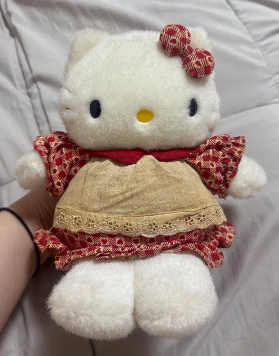 ハローキティ ゴー クラシック ぬいぐるみ