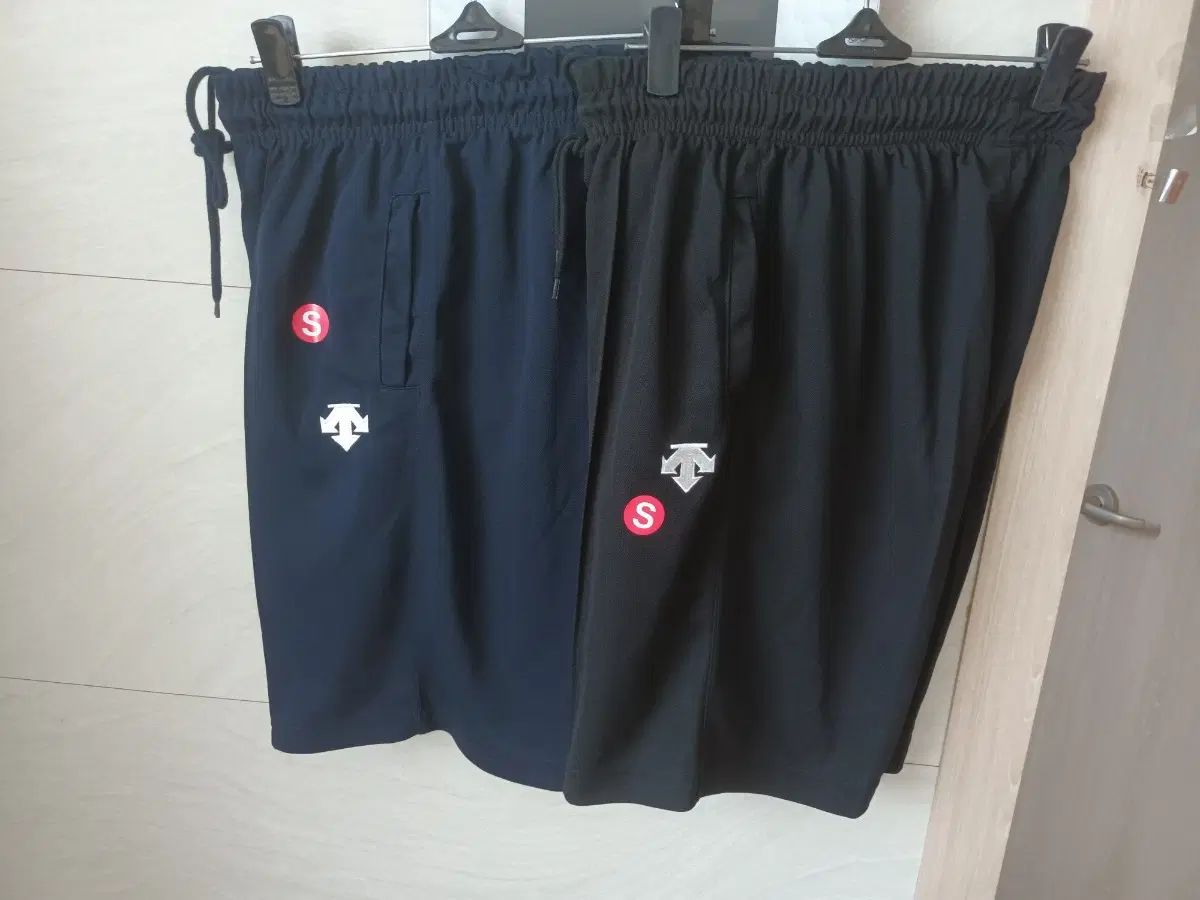 デサント ハーフパンツ ネイビー/ブラック S 新品 5,843円