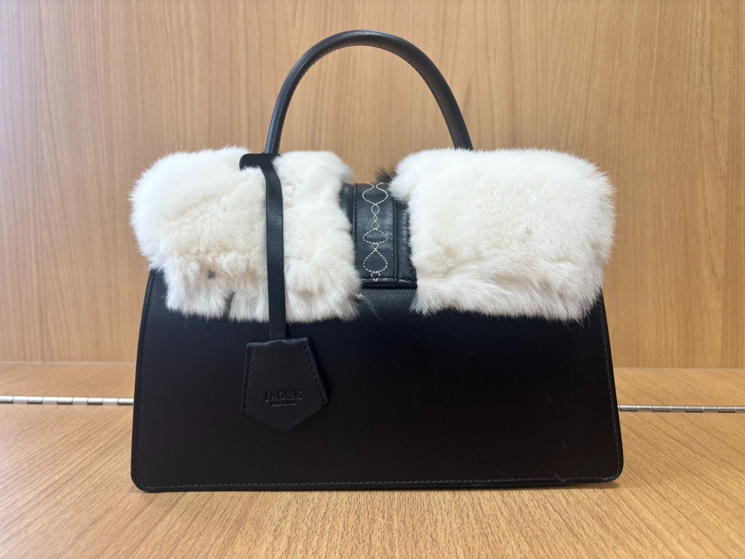 ジャディス JADISE バッグ ハンドバッグ レザー×スエード×ファー 黒 