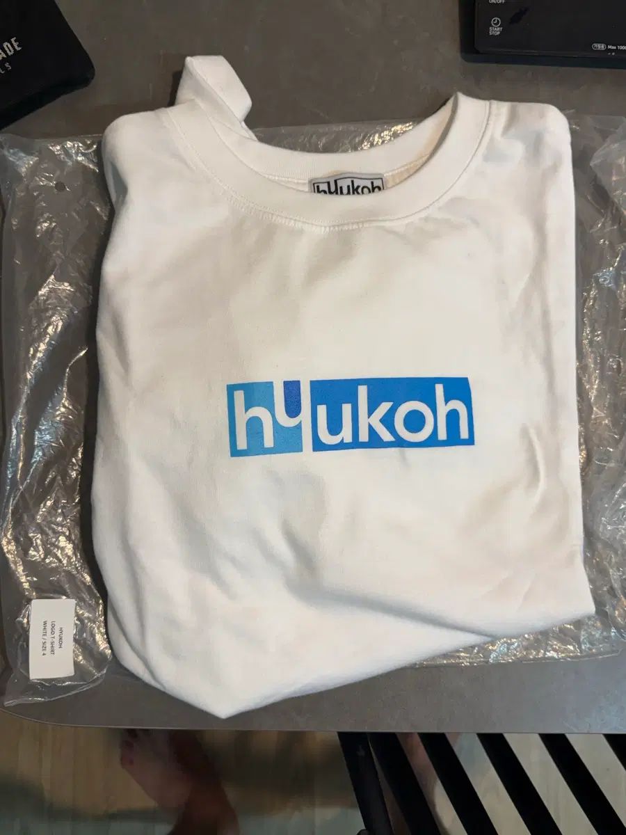 ヒョゴ ペンタポート Hyukoh ロゴ 半袖 Tシャツ 20,467円