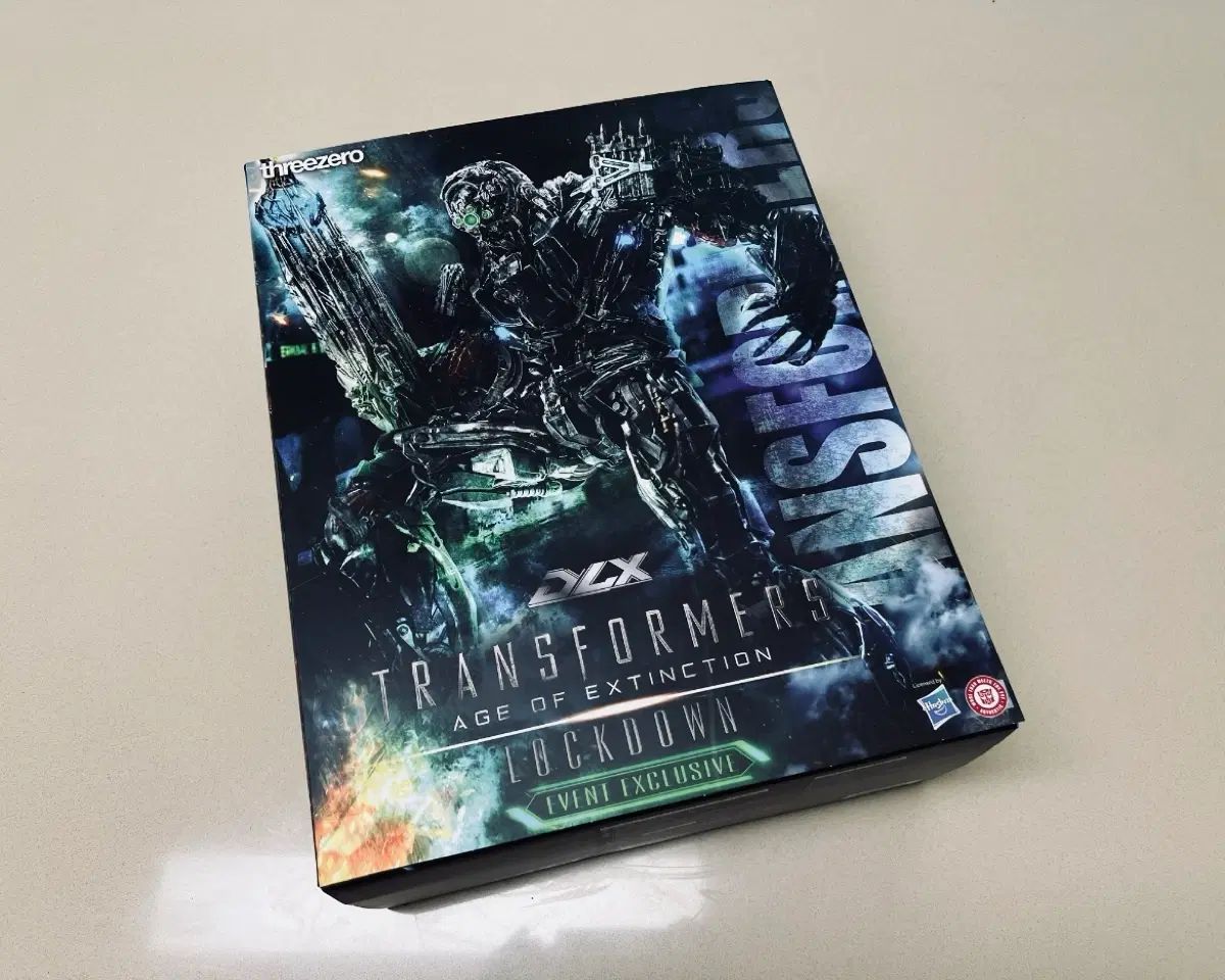 threezero DLX フィギュア