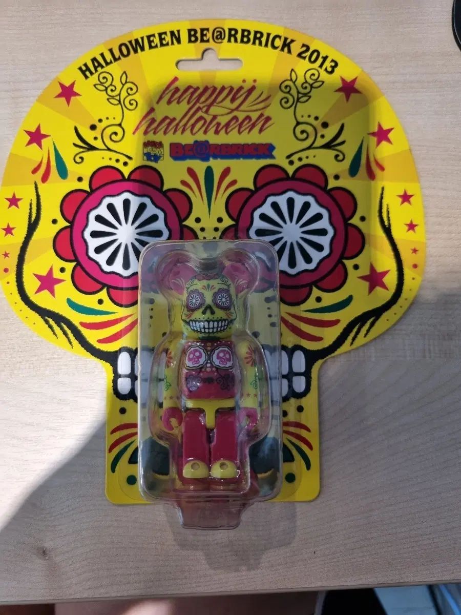 BE@RBRICK(ベアブリック) ハロウィーン 100% 26,814円