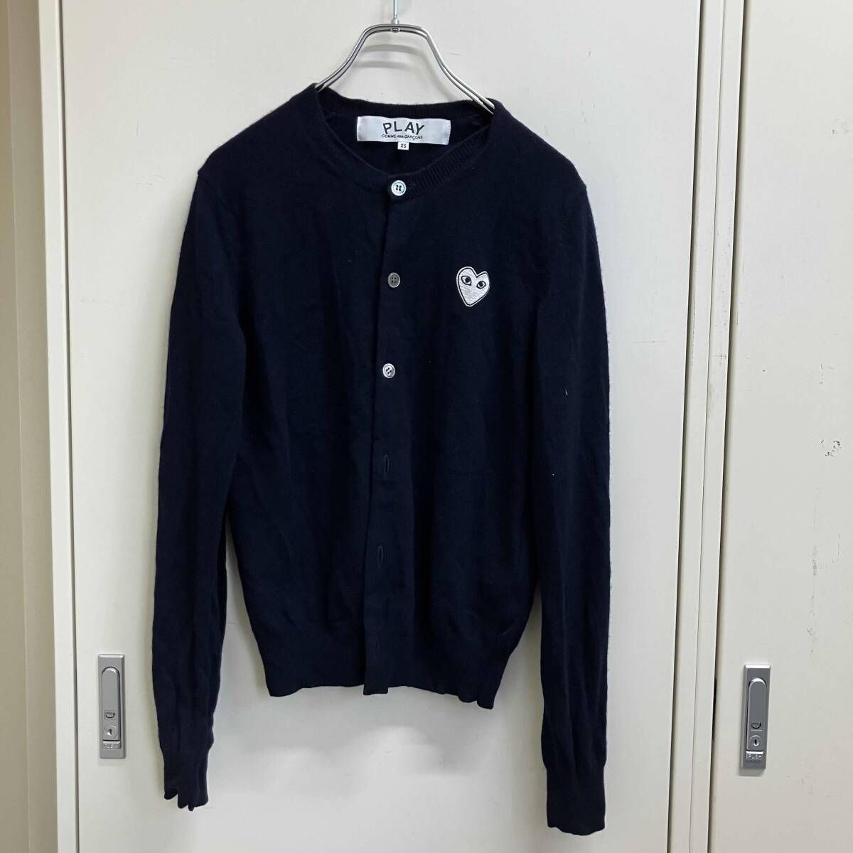 PLAY COMME des GARCONS Round Neck Cardigan With White Emblem ネイビー Size XS AX-N061 コムデギャルソン