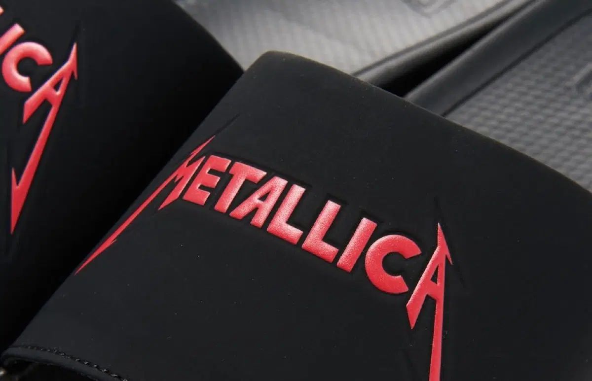 NEW ERA × METALLICA スリッパ 270