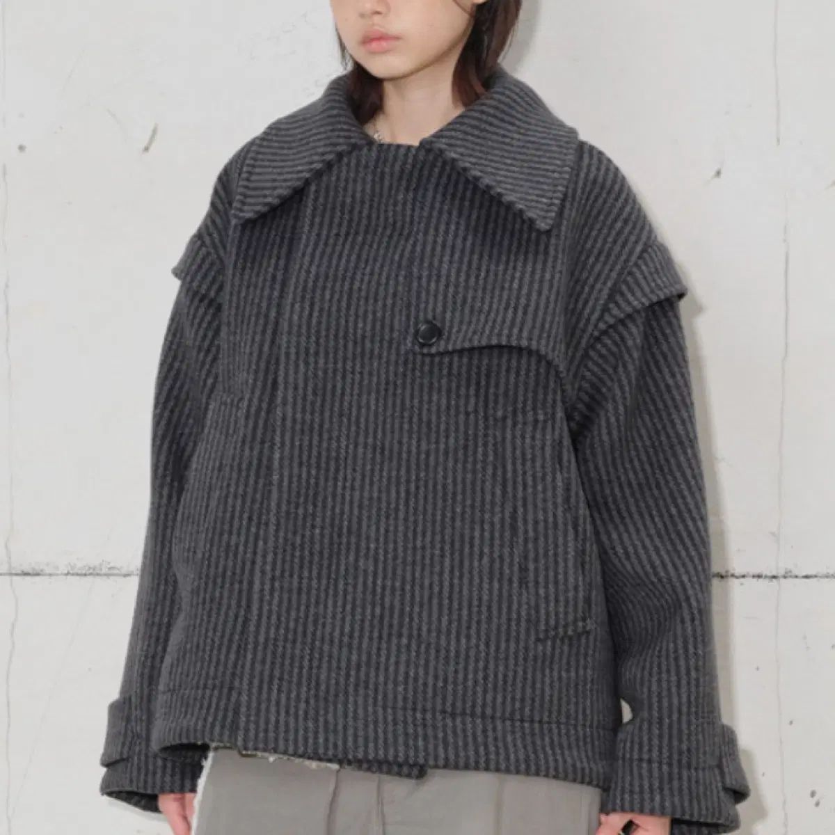 タイプサービス レイヤード ハーフ コート 10,870円
