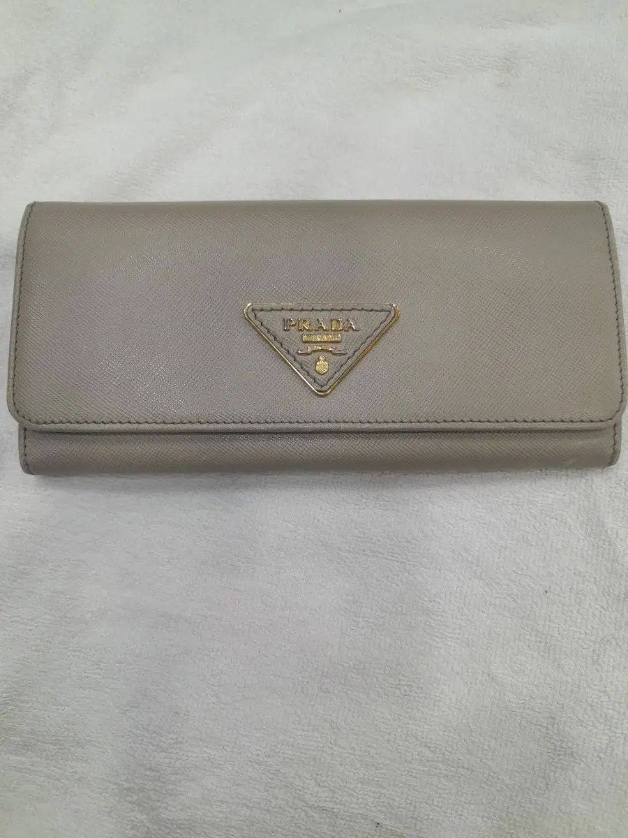 PRADA プラダ レディース 長財布 ベージュ 正規品 16,718円