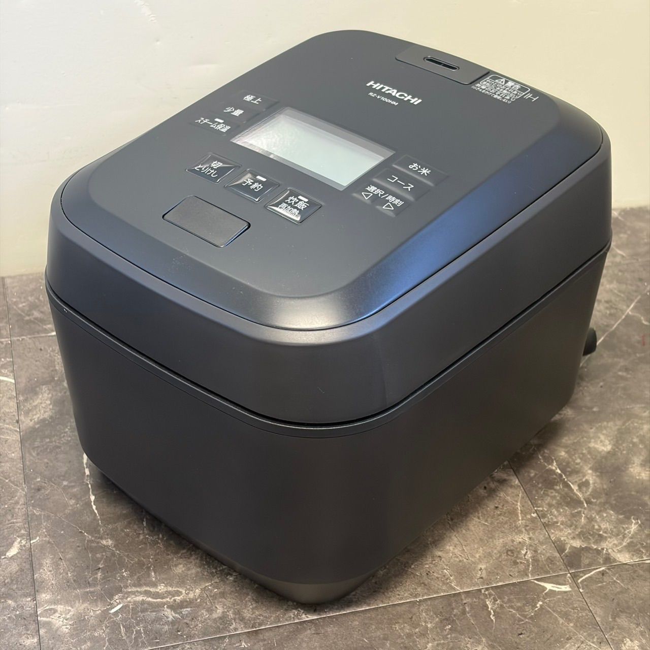 ♪送料込！美品2024年製HITACHI 日立 圧力IHジャー炊飯器 RZ-V100HM 5.5合炊き 2024年製 日本製 フロストブラック 18,250円
