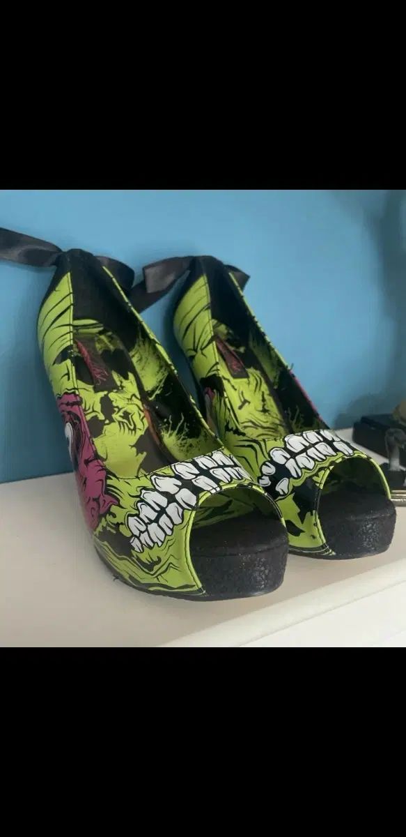アイアン フィスト ゾンビ レディース ヒール イモ 씬キッド