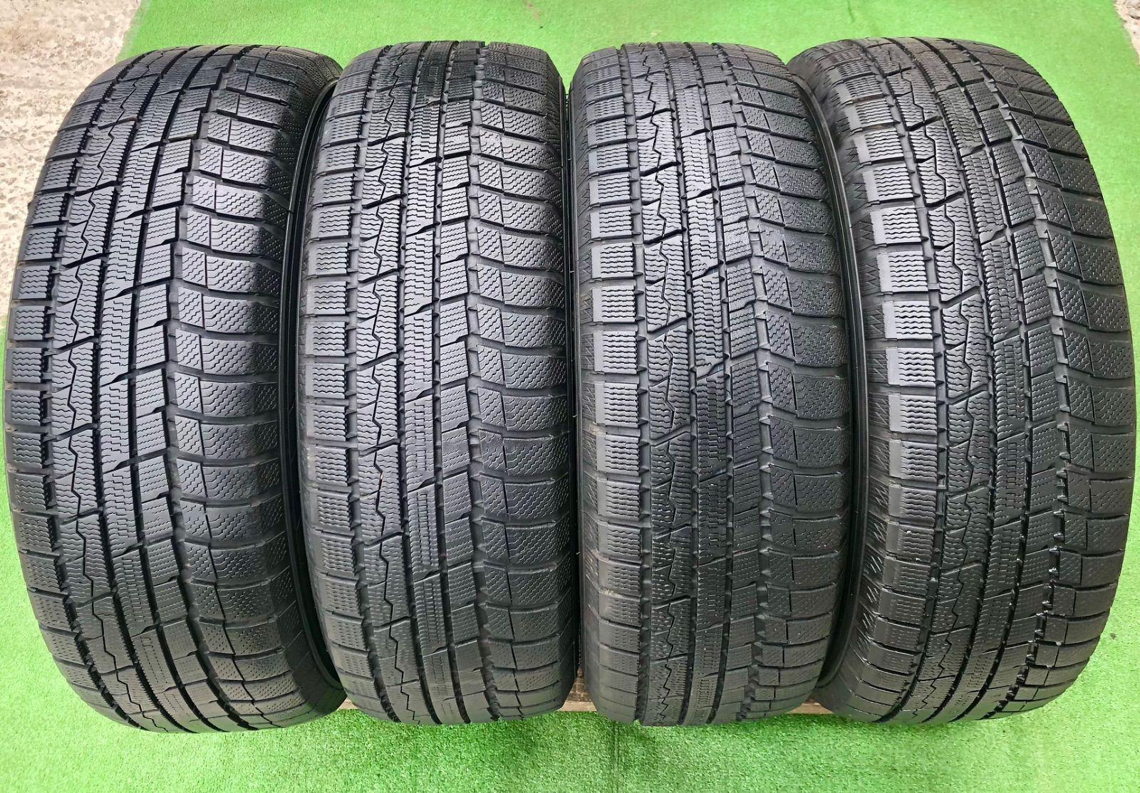 2021年バリ山！TOYOトランパスTX 215/65R16 アルファード等 TOYO TIRES 銘柄：TRANPATH TX タイヤサイズ：215/65R16 98Q 本数：4本