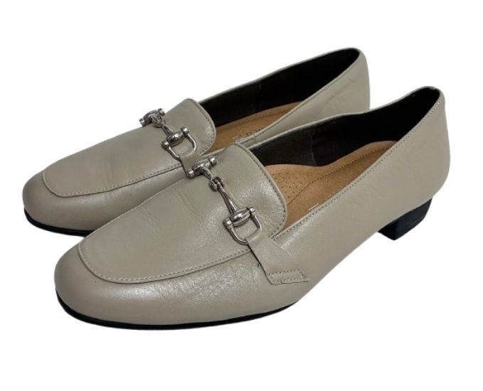 【極美品】【1度のみ着用】【日本製】blanc/bleu ブランブルー 本革 ビットローファー レザー パンプス グレージュ 22.5cm EEE 3E ■管理番号L30172YER-260806-★（990） 6,839円